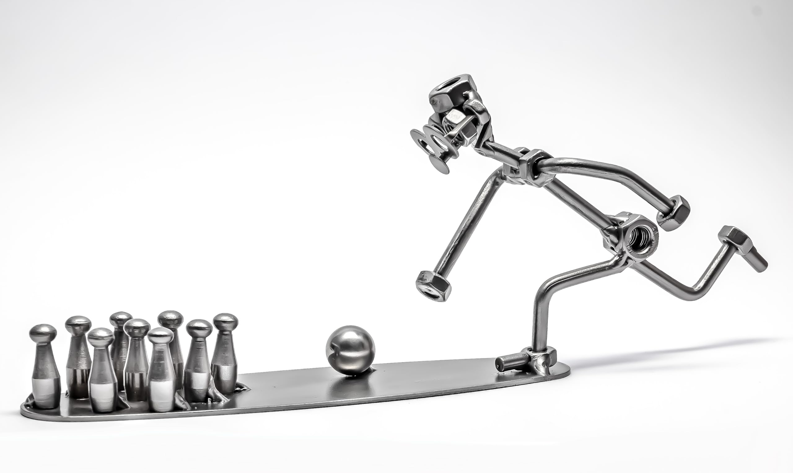 STEEMO Original Schraubenmännchen Figur: Kegeln – Handgefertigte Metall-Deko aus Stahl, kreative Kegel-Skulptur und Geschenkidee für Kegler & Bowling-Fans, 31x6x12 cm