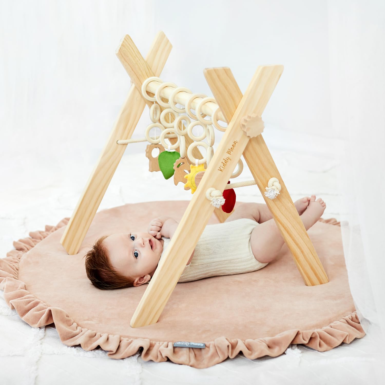KiddyMoon Gimnasio De Madera Para Niños Y Bebés Con Juguetes Colgantes Juego De Actividades Juguete Montessori Para Niños Pequeños Gimnasio De Ejercicios Para Bebés, Natural