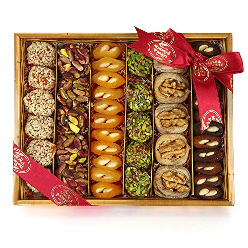 Premium Natural Dried Fruits And Nuts Basket Gourmet Snack Arrangement For Gift And You (800 Gr/28.2 Oz) #TOP1