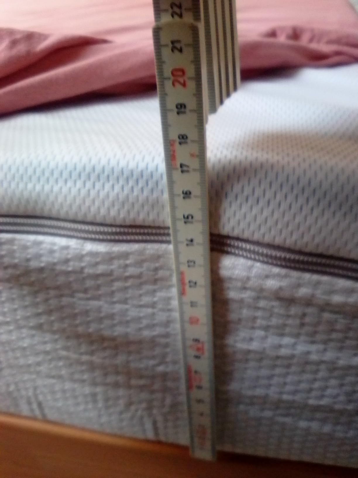 Emma One Schaumstoffmatratze 100x200 cm, Höhe 18 cm, Mittlerer Härtegrad (H2), 7ZonenMatratze