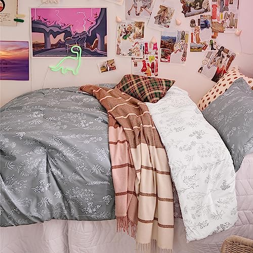 Image of Bedsure Twin /Twin XL Comforter Set - Light Grey Bed Set, 2 Pieces Cute Floral Bedding, 1 Soft Reversible Botanical Flowers Comforter and 1 Pillow Sham
