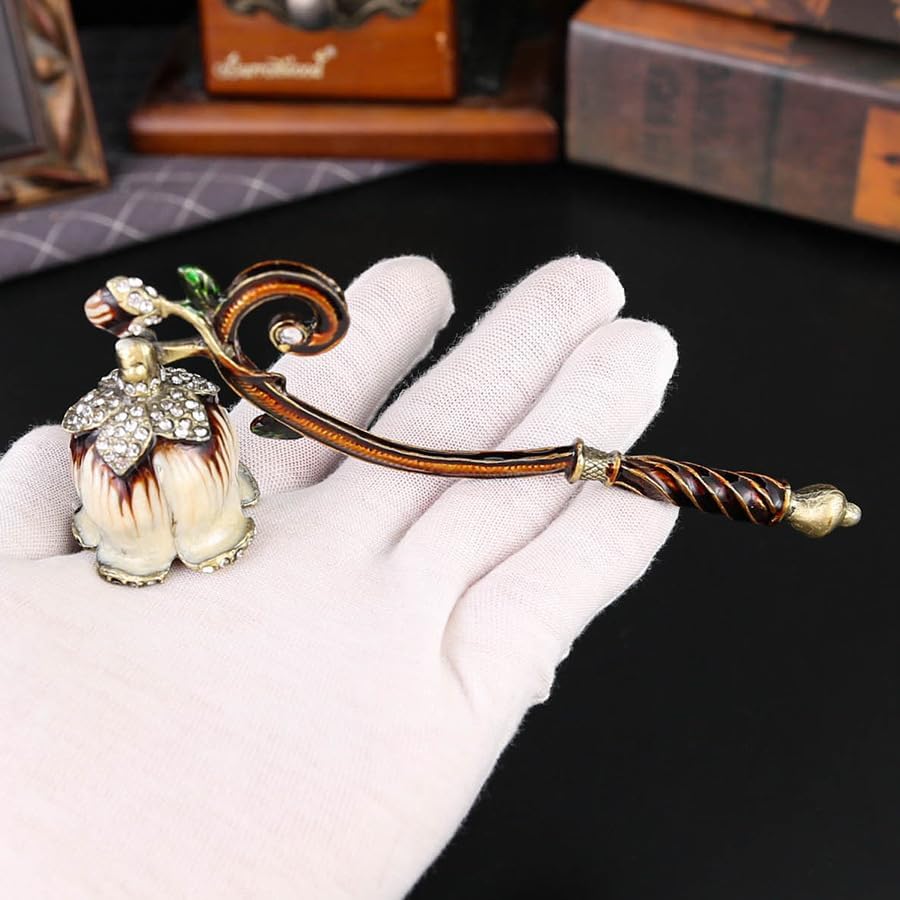 Enamel Flower Handheld Candle Extinguisher - Elegant Aromatherapy Candle Snuffer Tool for Home and Events
