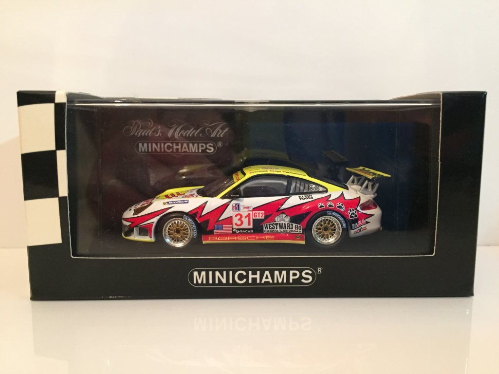 Minichamps Model – Porsche 911 GT3 RSR Bergmeister 05, 400056431