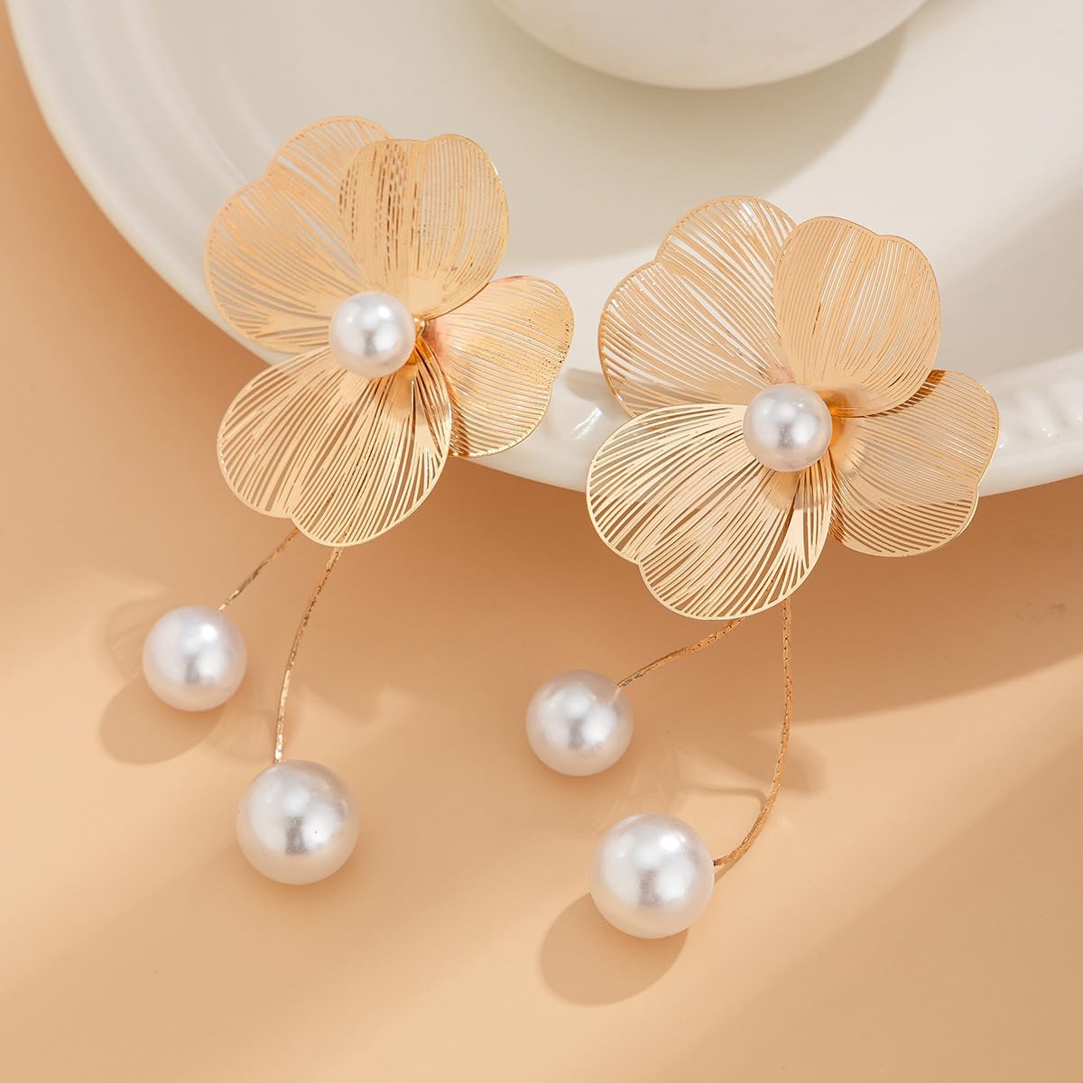 Chunky Gold Flower Earrings for Women,Vintage Exaggeration Ginkgo Leaf Dangle Earrings Statement Pearl Petal Long Earrings Boho Fashion Jewelry - Image 3