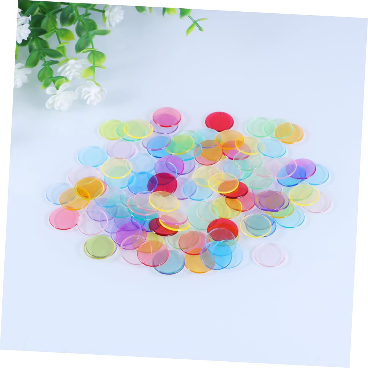 KOMBIUDA Bingo Chips 500pcs Plastic Bingo Game Counters Counting Markers for Boys and Girls
