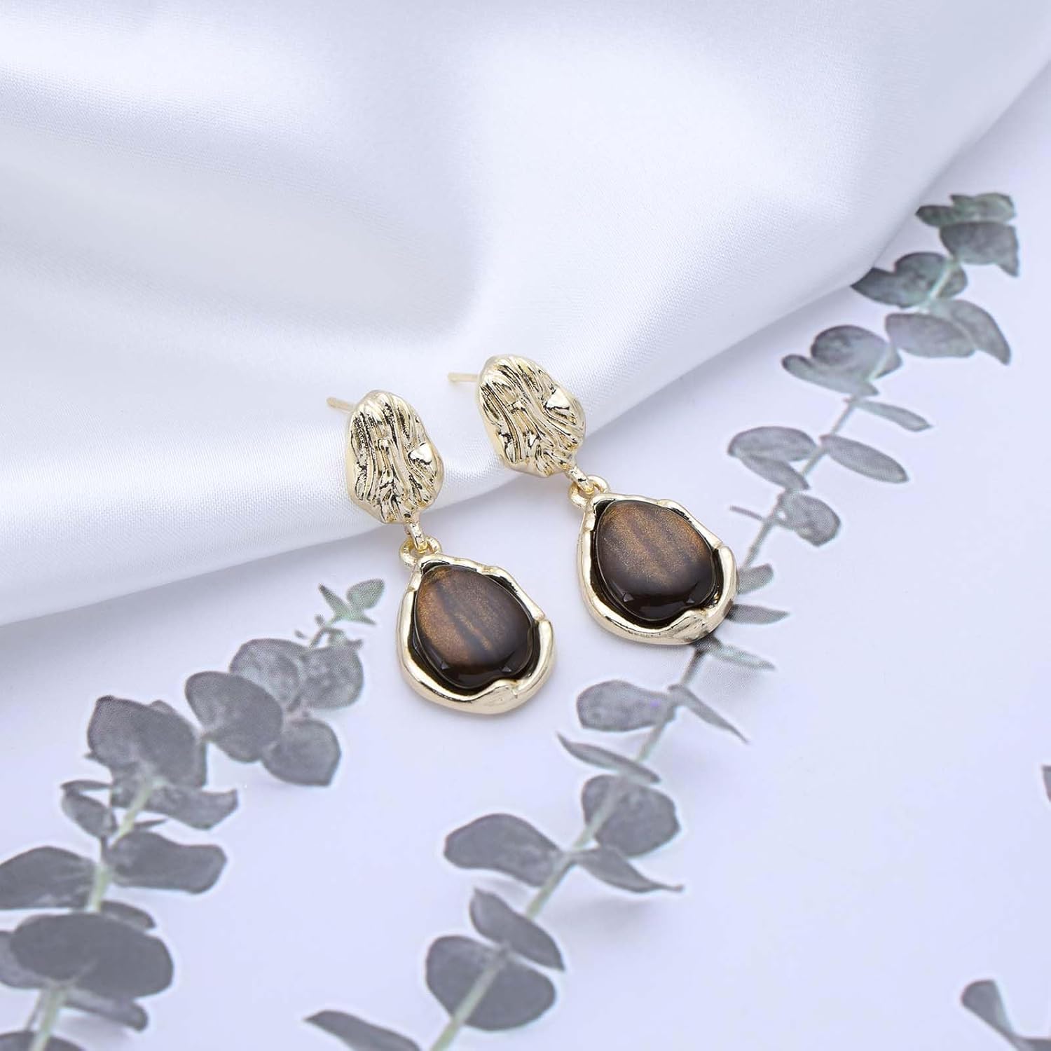 Vintage Teardrop Tiger Eye Drop Earrings Gold Hammered Disc Stud Earrings Tiger Eye Gemstone Dangle Earring Brown Gemstone Teardrop Earring Jewelry for Women - Image 5