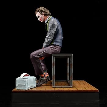 ダークナイト　ジョーカー　MAFEX Amazon.co.jp: フィギュア ジョーカー Joker ザ・ダークナイト