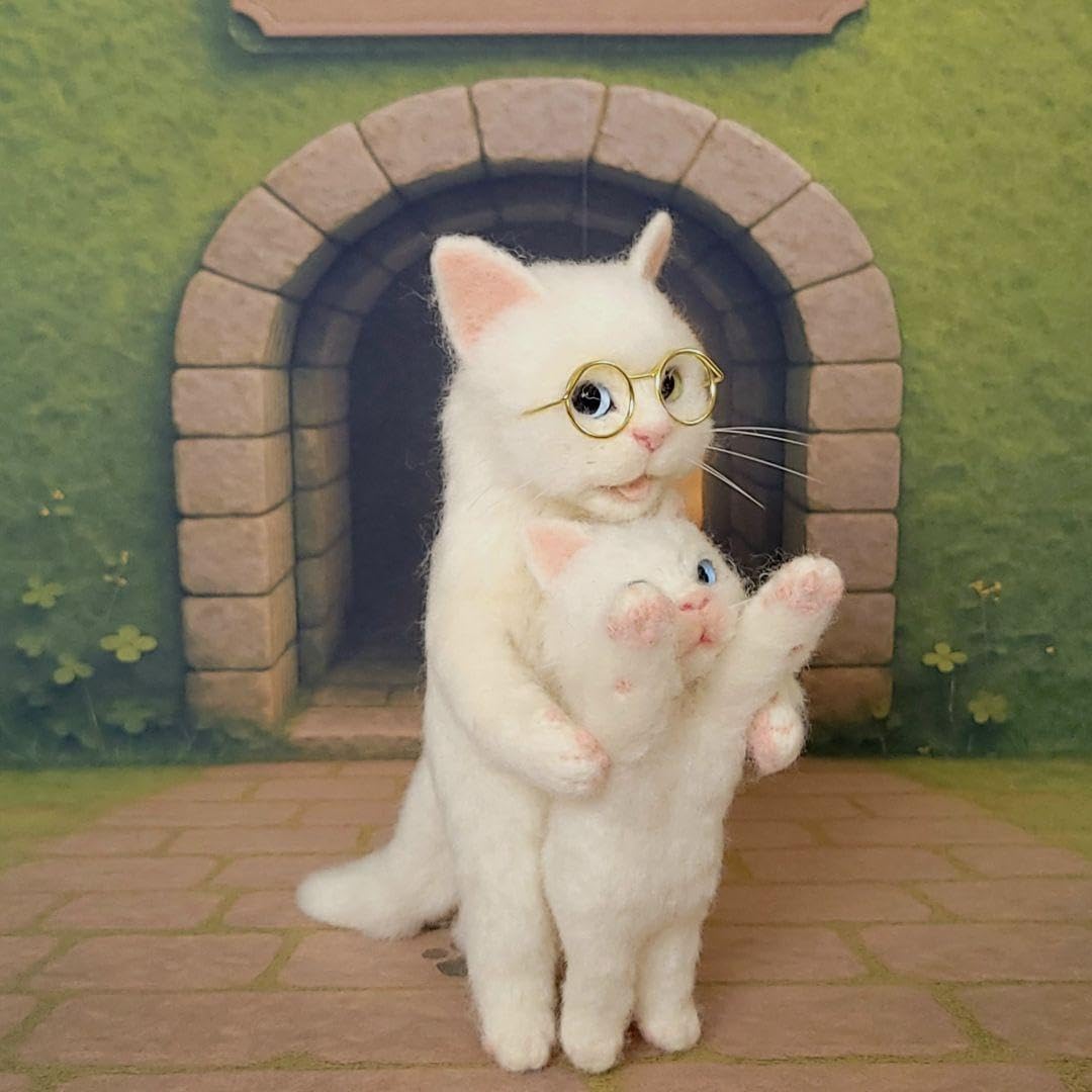 羊毛フェルト　猫　(期間限定7/24まで)　【おかえりの入り口】　白猫親子 羊毛フェルト 猫 (期間限定7/24まで) 【おかえりの入り口】 白猫親子