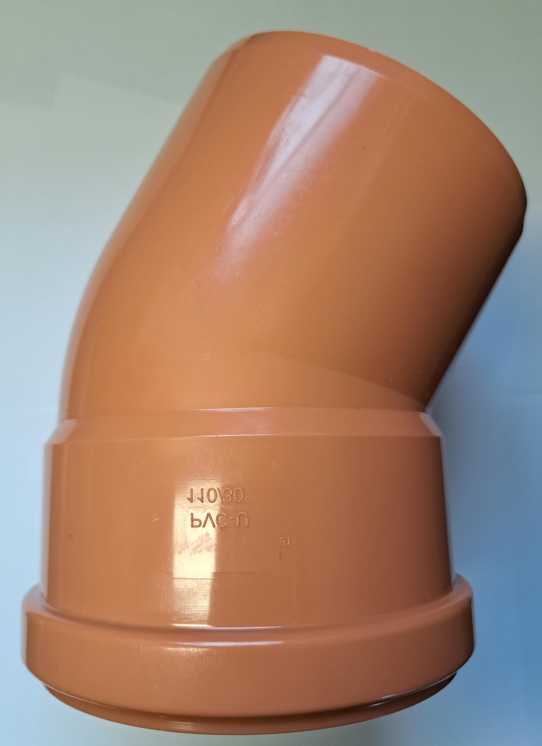 Tuyau de sol 110 mm coudé à 30° avec raccordement par pression