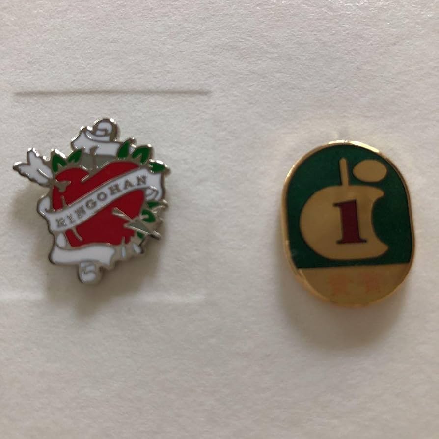 Amazon | 椎名林檎 ファンクラブ景品 林檎班 ピンバッジ 2個