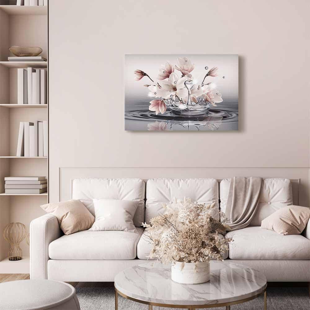 B&D XXL - Quadro Fiori di Magnolia su Acqua 120x80 cm 1 Pezzo - Stampa su Tela Strutturata XXL Grande - Quadri Moderni Soggiorno Grandi - Stampe da Parete Murale Arte Moderno - b-C-0656-b-a