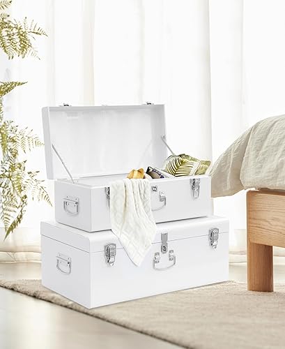 Miniatura 112 de Vixdonos Juego de 2 baúles decorativos de almacenamiento de caja de metal con asa (blanco con cierres de bronce) Blanco con cierres de bronce,Beige
