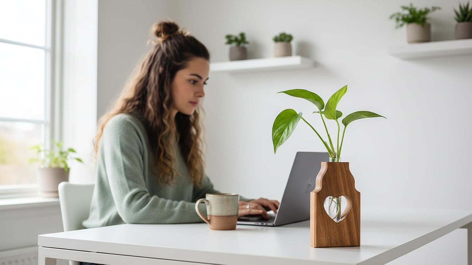 Wooden Plant Propagation Station Stand with Single Glass Test Tube Indoor Desktop Terrarium for Hydroponics Water Plant Cutting Flower Vase Planter Home Office Garden Decor Plant Lover Gifts (Brown) image 5