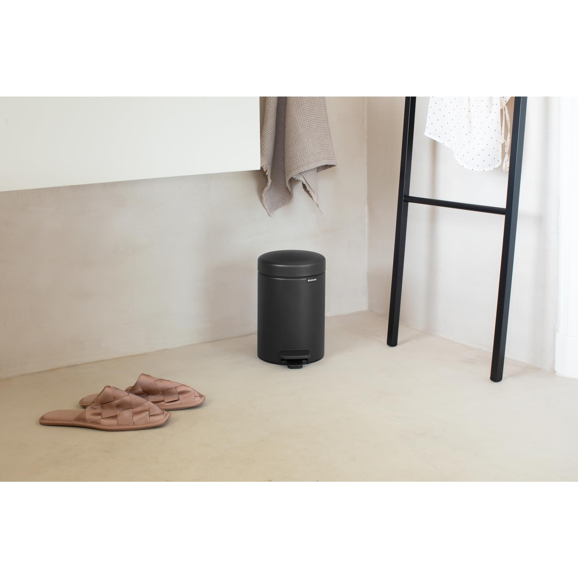 Brabantia NewIcon Pedaalemmer 5 Liter Geel - Coolblue - Voor 23.59u