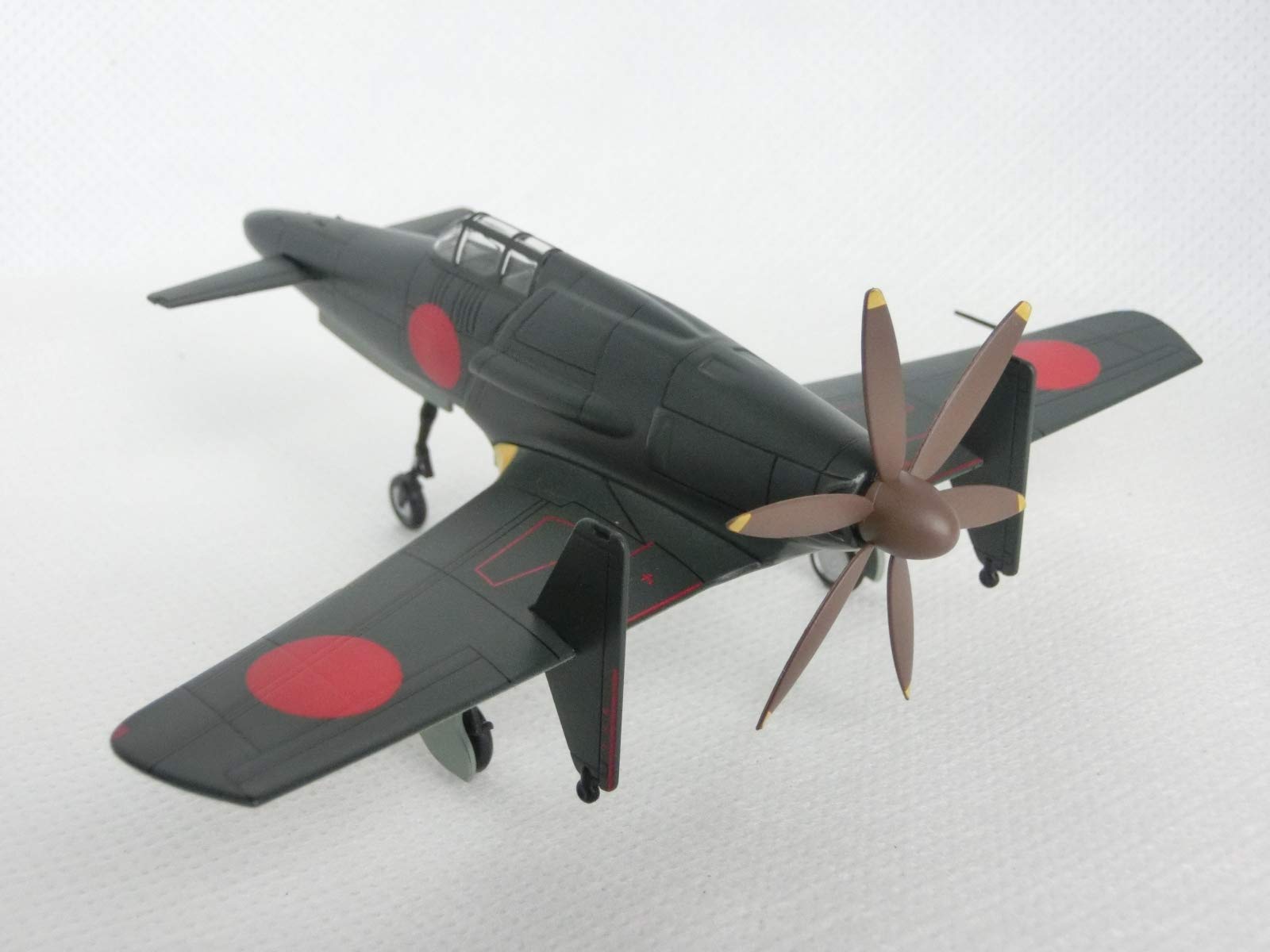 日本海軍機　震電　1/72プラモデル完成品 Amazon.co.jp: 局地戦闘機 震電 1/72 プラモデル完成品 : おもちゃ