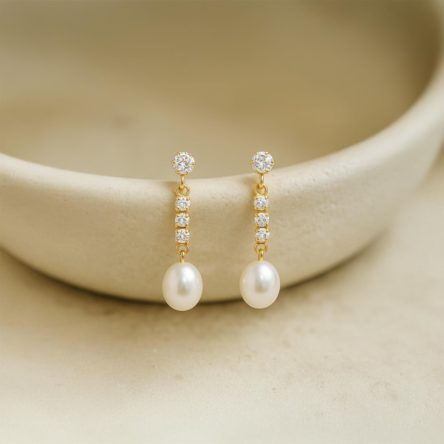 CARISSIMA Damen-Ohrhänger 9 Karat 375 Gelbgold perlmutt und CZ Drop 1.58.7199