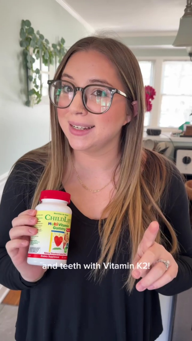 Amazon.com: CHILDLIFE ESSENTIALS Multivitamin Gummies for Kids