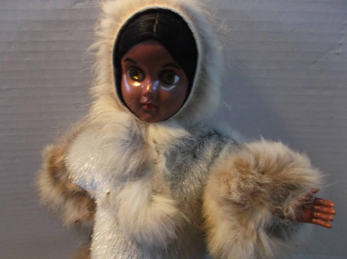 Amazon.co.jp: エスキモー？少女人形 民族衣装 眼を閉じる ドール