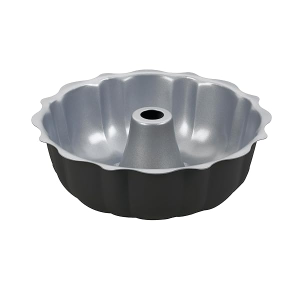 Cuisinart Chef's Classic Nonstick Bakeware 9-1/2-Inch Fluted Cake Pan,Silver