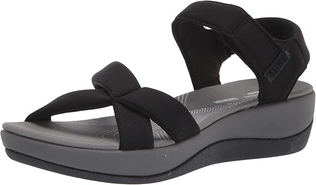 clarks waterproof sandals