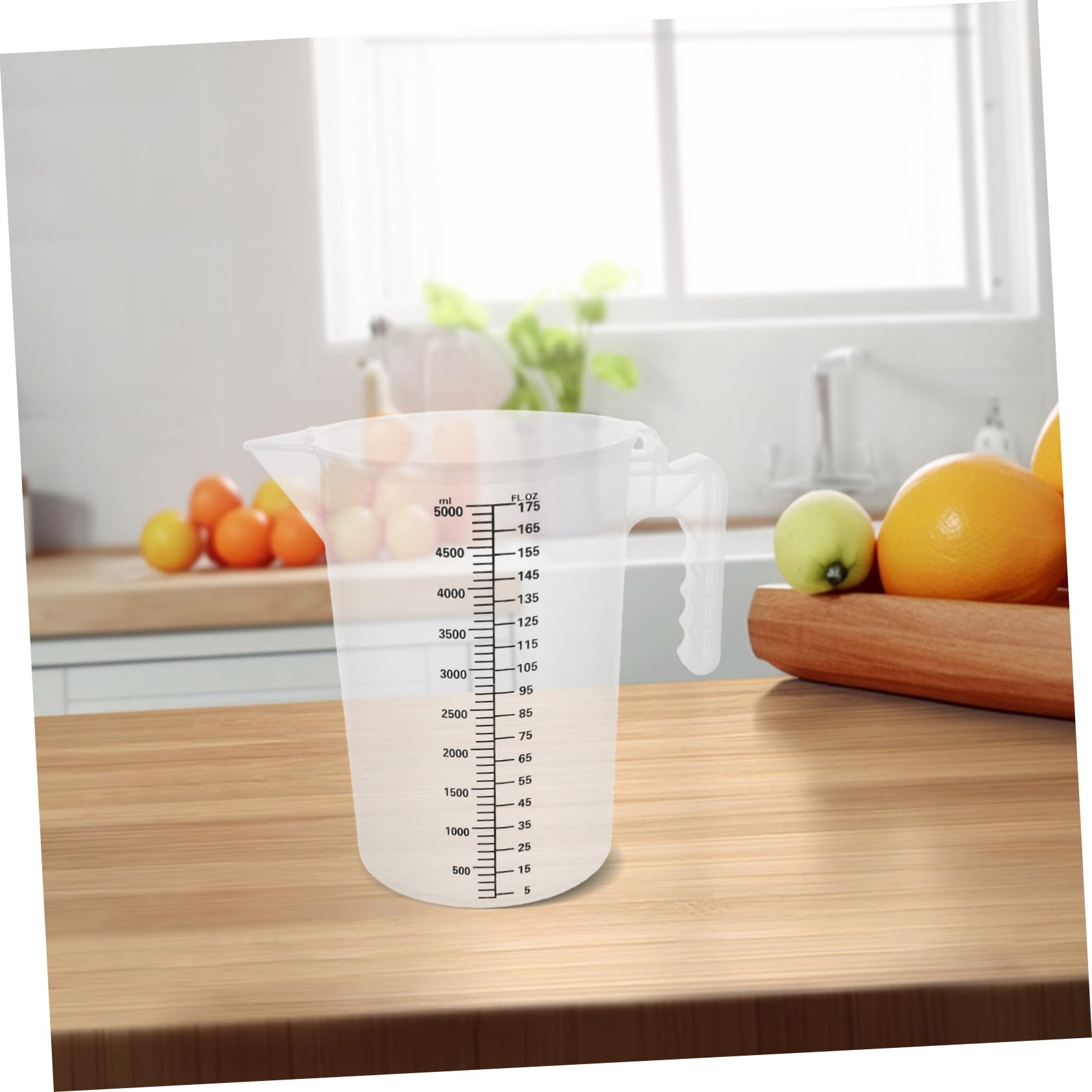 MAGICLULU Caraffa Graduata in Pp da 5l con Coperchio, Misurino Cucina Trasparente per Ricette di Bevande, Design Grande Capacità per Cucine Professionali