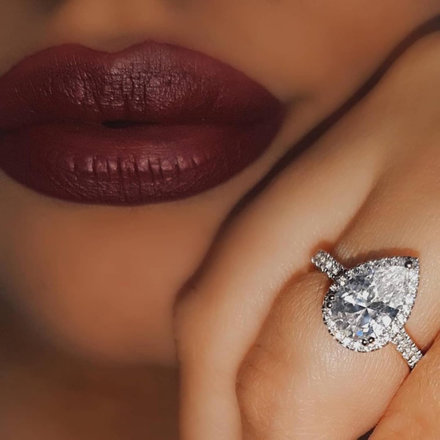 Jeulia 1.2 ct 925 Sterling Silver Engagement Rings for Women Pear Cut Solitaire Moissanite Rings Diamond Wedding Bridal Set Teardrop Eternity Band with Jewelry Gift Box