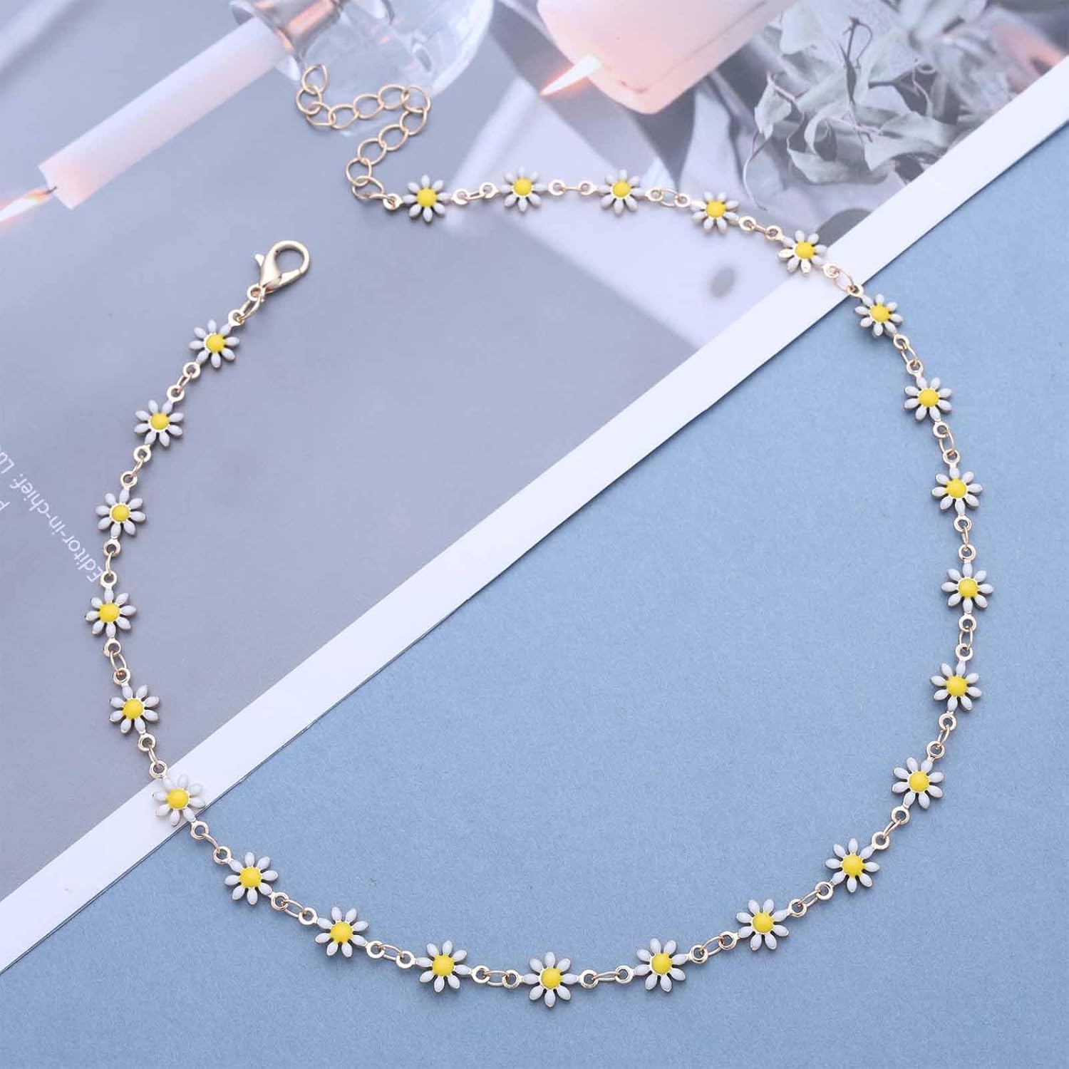 Vintage Daisy Flower Choker Necklace White Daisy Flower Necklace Flower Bead Necklace Enamel Floral Necklace Chain Gold Floral Collar Necklace Jewelry for Women - Image 3