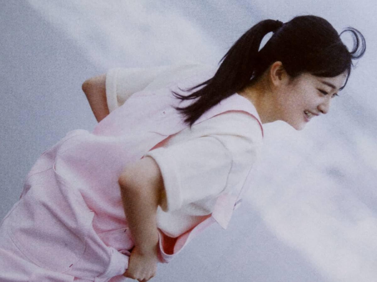 小島凪紗 BUBKA チェキ 櫻坂46 小島凪紗 BUBKA 2023年12月号写真撮影場所 : fumi Diary