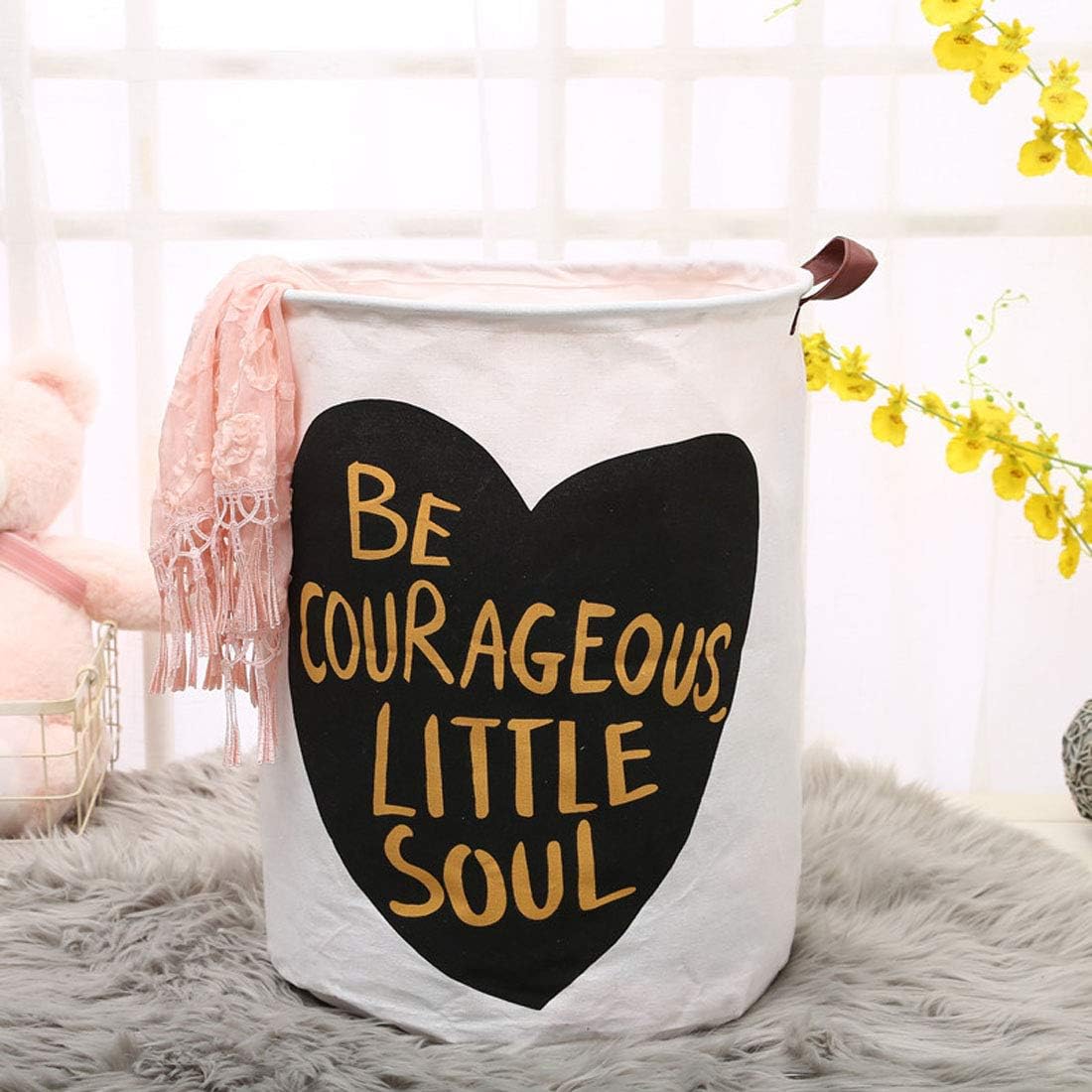 cestino della biancheria per il dormitorio