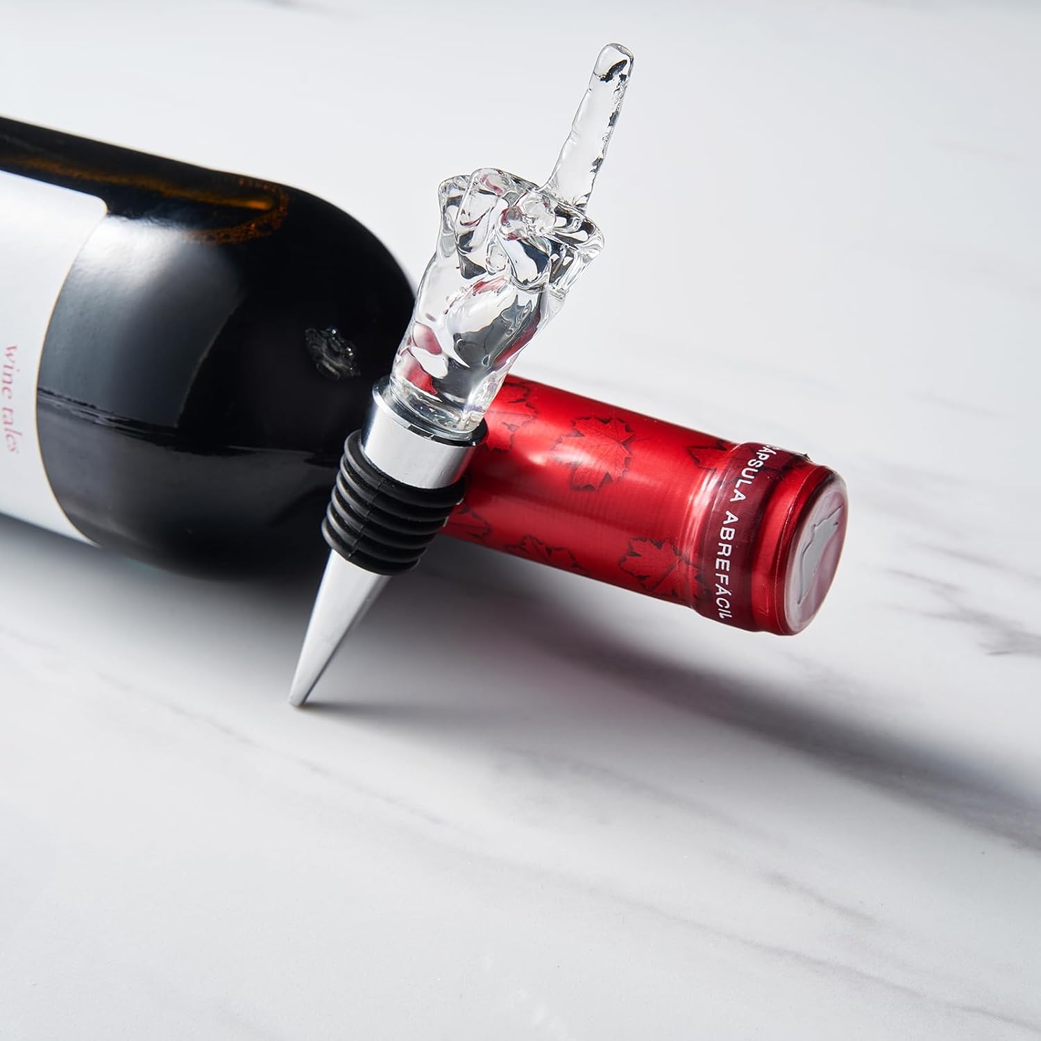 Unique Wine Bottle Stopper - Funny Wine Cork Beverage Bottle Sealer, Middle Finger Shaped Gag Gift For Wine Connoisseur & Lover, Reusable Glass Sealing Plug, Silicone Bottle Cap For Him, Her