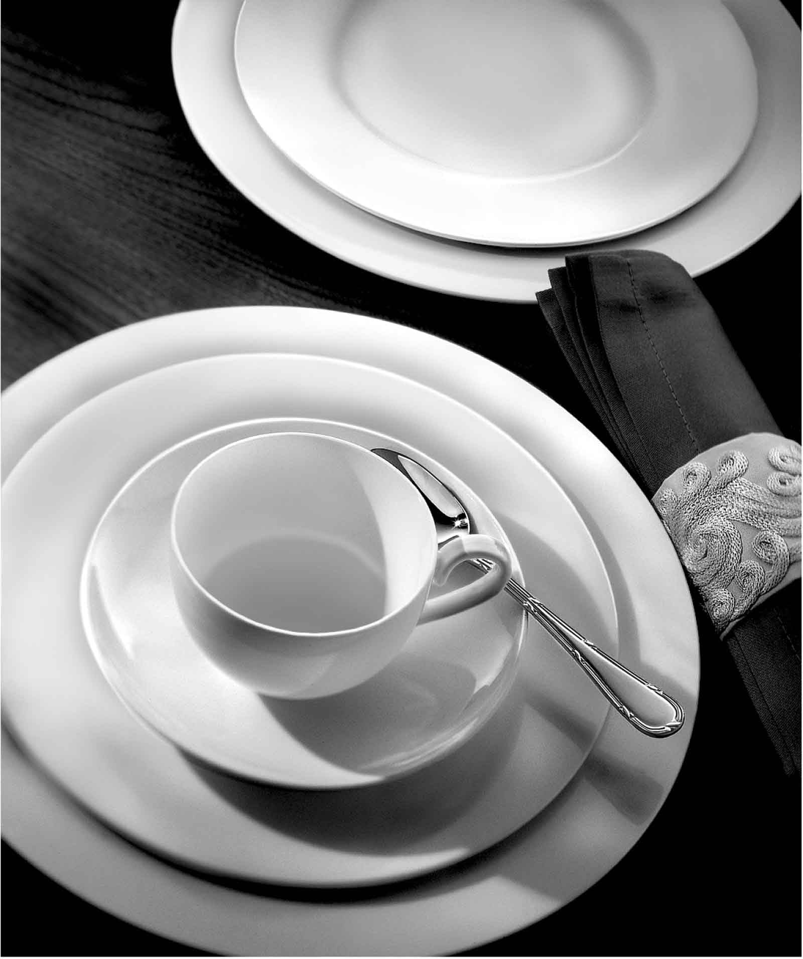 Villeroy & Boch Royal Te Tasse mit Teller, Porzellan, bone china, mehrfarbig