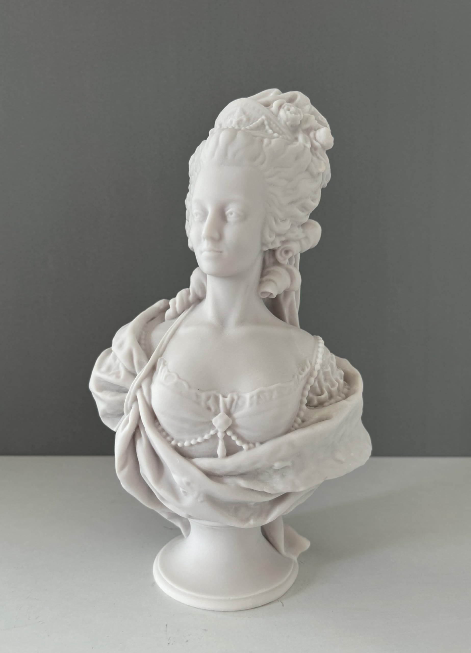 Buste De Marie-Antoinette - Reine De France - Sculpture D'occasion, Fabrication Française