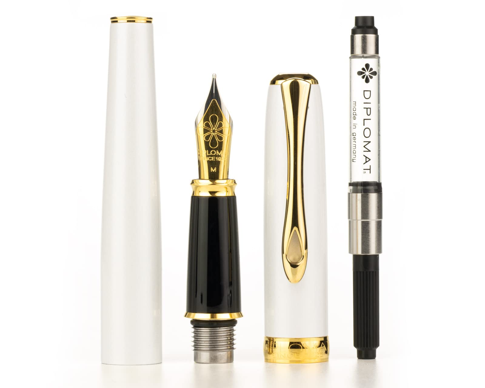 Diplomat Excellence A2 Perlmutt Gold, Füllfederhalter mit Schreibtinte und Konverter, Füller mit Edelstahlfeder Stärke M, Füllhalter-Set