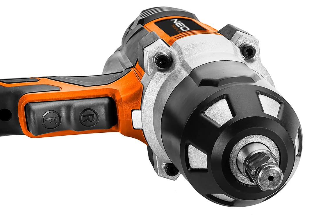 NEO TOOLS Avvitatore elettrico a percussione 1020 W, 950 Nm max coppia 950 Nm, potenza 1020 W, fodera 1/2", velocità di rotazione 2600 giri/min, con 4 chiavi a bussola 17, 19, 21, 22 mm
