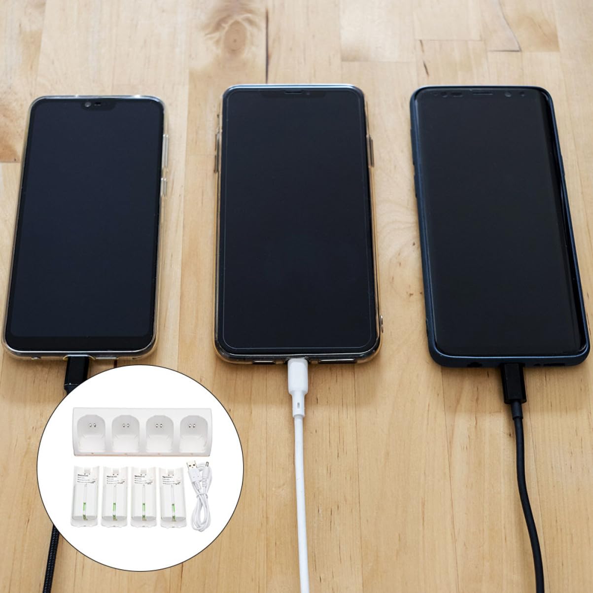 Caricatore Batterie a 4 Slot USB Bianco, Set 1 Pezzo