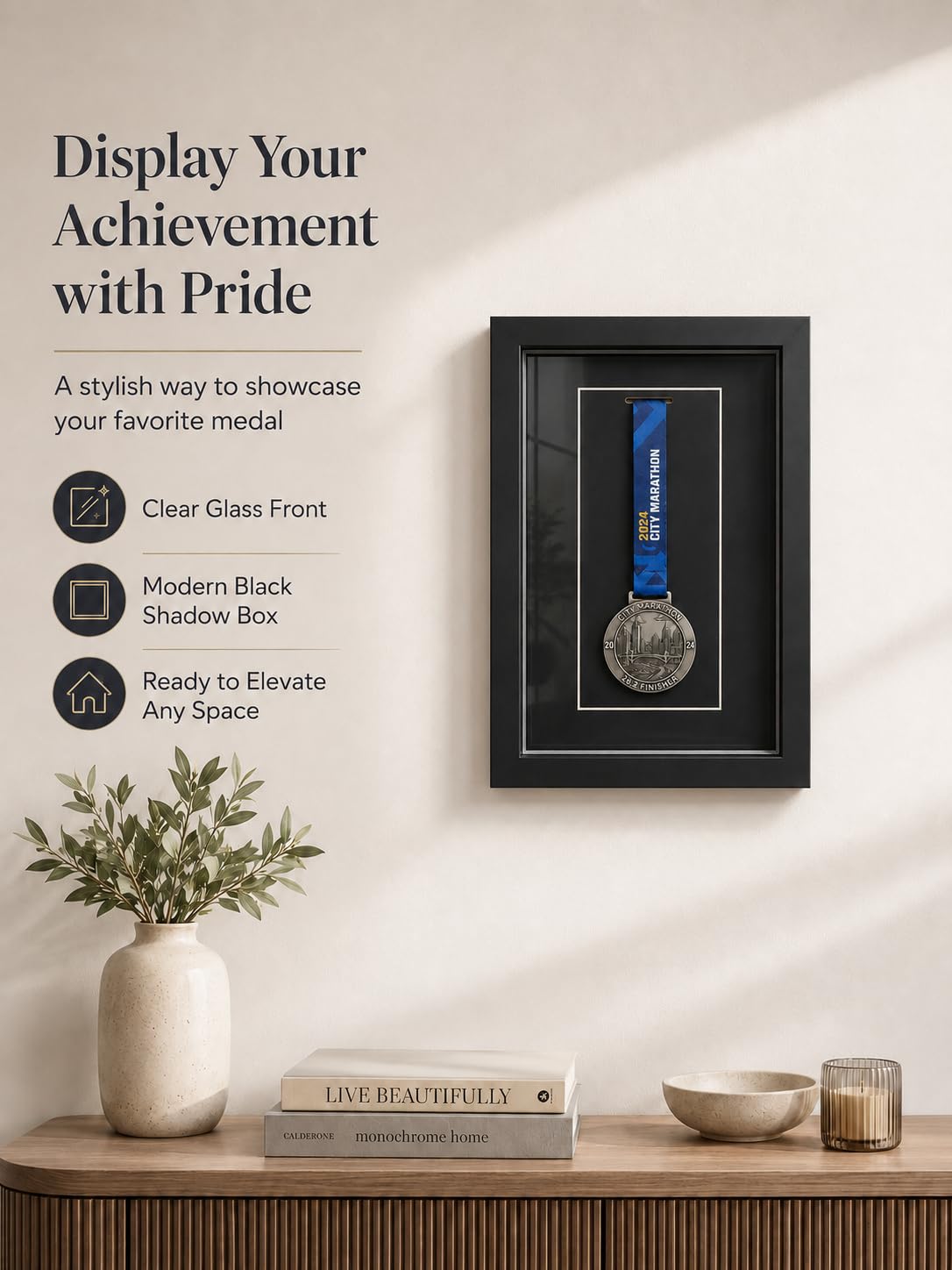 Cadre pour médaille 9x13 inch, Noir, façade en Verre | Présente une médaille dans un cadre sobre avec façade en verre, à poser ou à accrocher