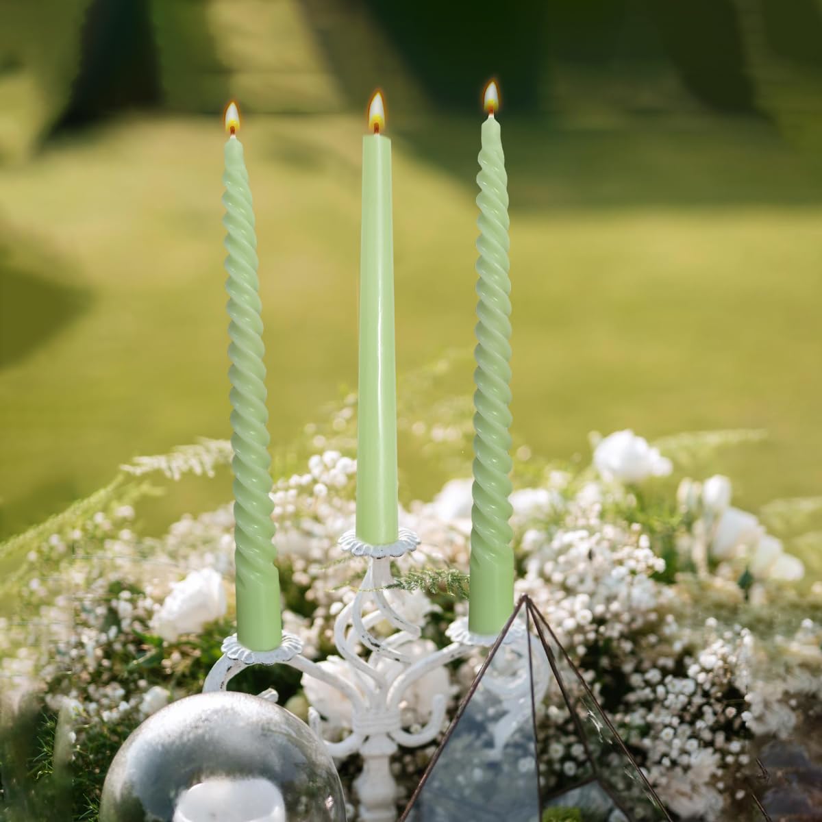 Juego de 6 velas cónicas verde salvia y 6 velas en espiral, elegantes candelabros sin goteo de 10 pulgadas para primavera, día de San Patricio, cenas de Navidad, fiestas y decoración del hogar