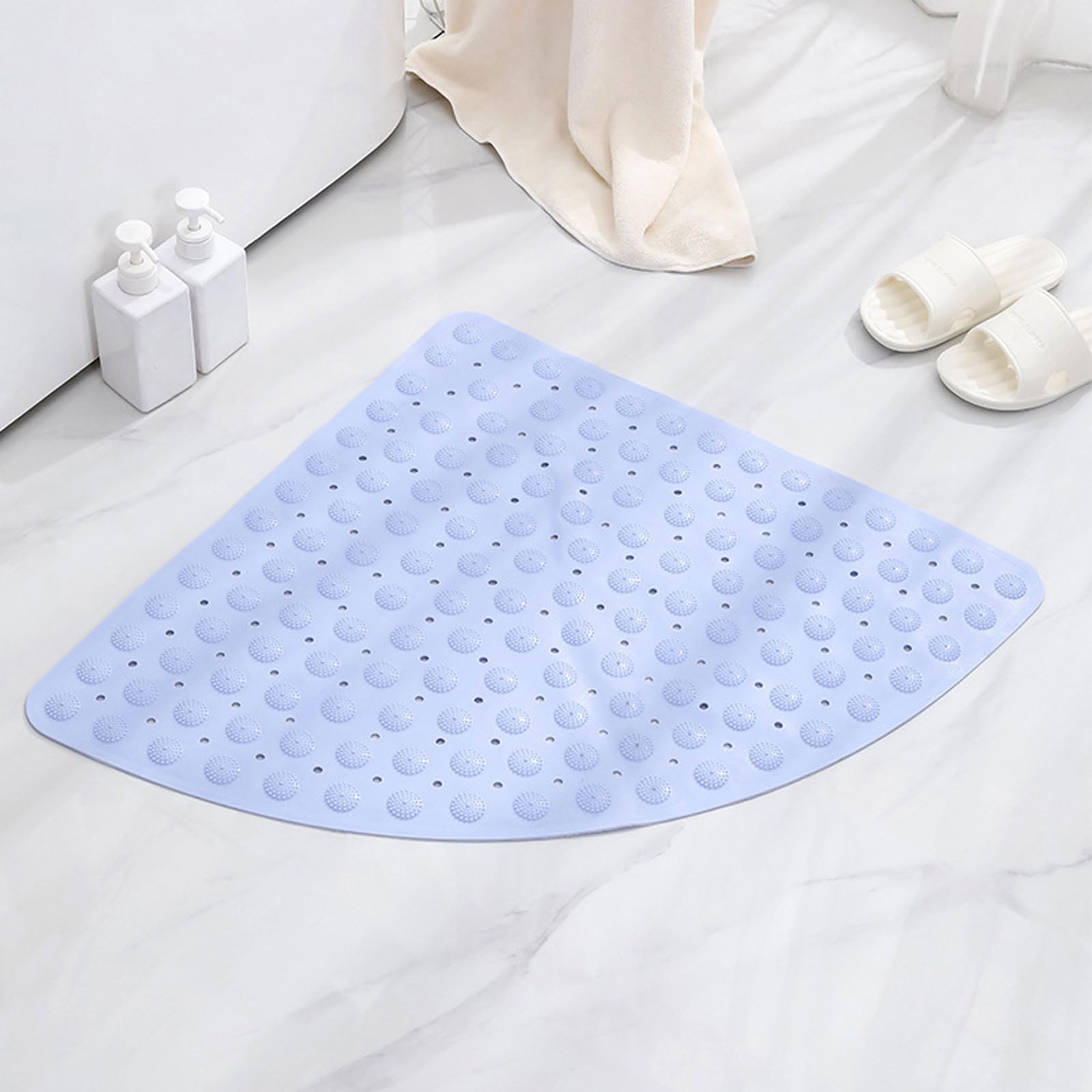 Alfombrilla de ducha de esquina antideslizante con agujeros de drenaje, diseño de lufa de secado rápido, alfombrilla de baño de goma antibacteriana para seguridad e higiene en duchas.