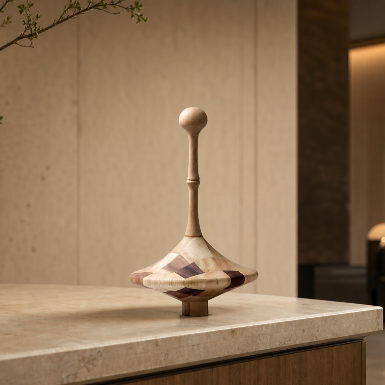MagiDeal Trompo Decorativo de Madera Escultura Adorno Figura en con Visibles y Cuerpo Geométrico Pieza de Mesa con Base Corta Adecuado para Estantería Sala de Estar