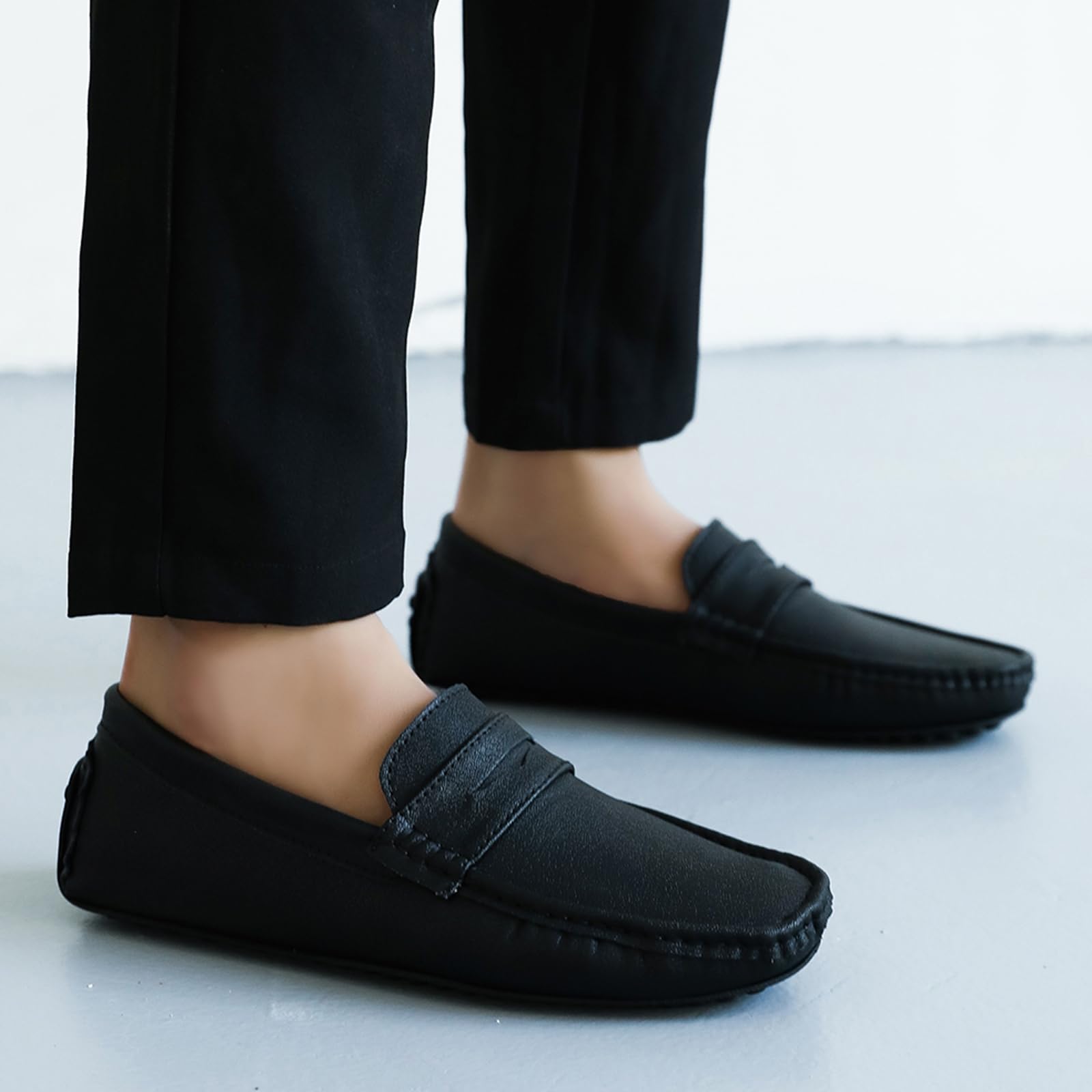 DADAWEN Mocassins Hommes Penny Loafers Confort Chaussures de Conduite Mocassin Slippers Chaussures de Décontractées Chaussures Bateau- Noir 42
