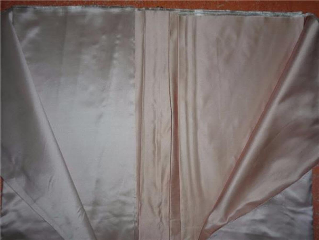 Silk Dutchess Blush Medium 60" Soies