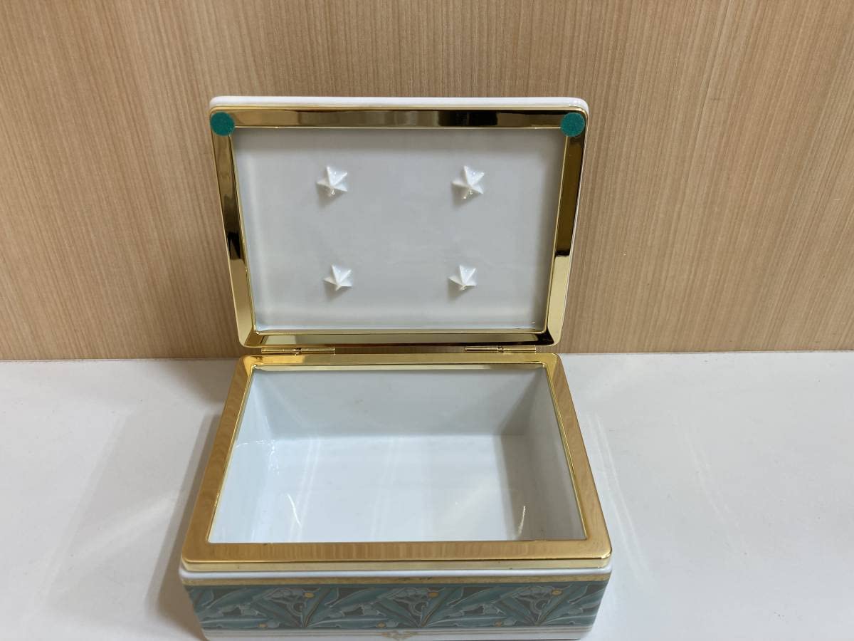 Amazon｜2点セット アルフォンス ミュシャ ジュエリーボックス 花瓶 
