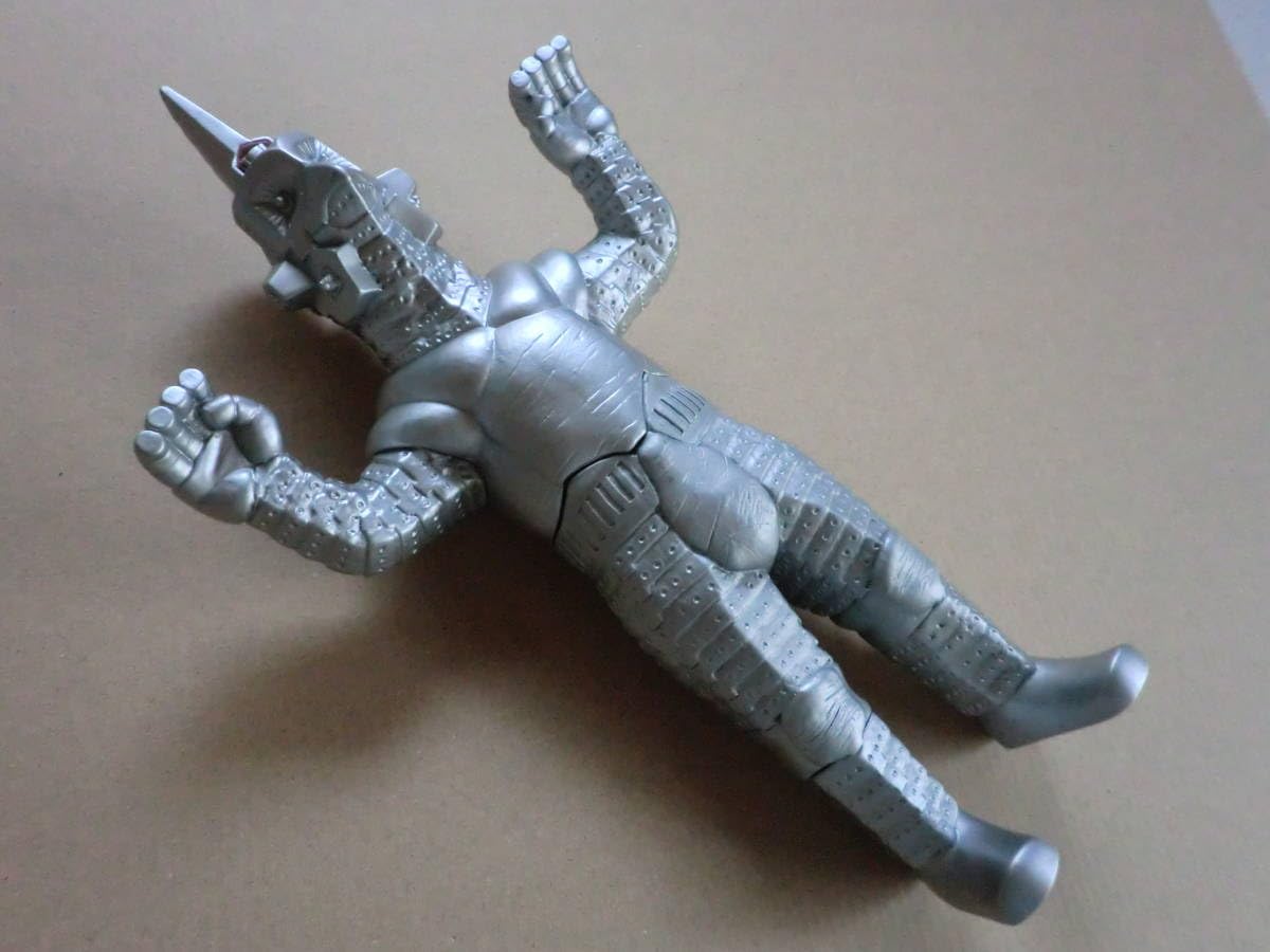 Amazon.co.jp: H6096絶版！ウルトラセブン・カプセル怪獣