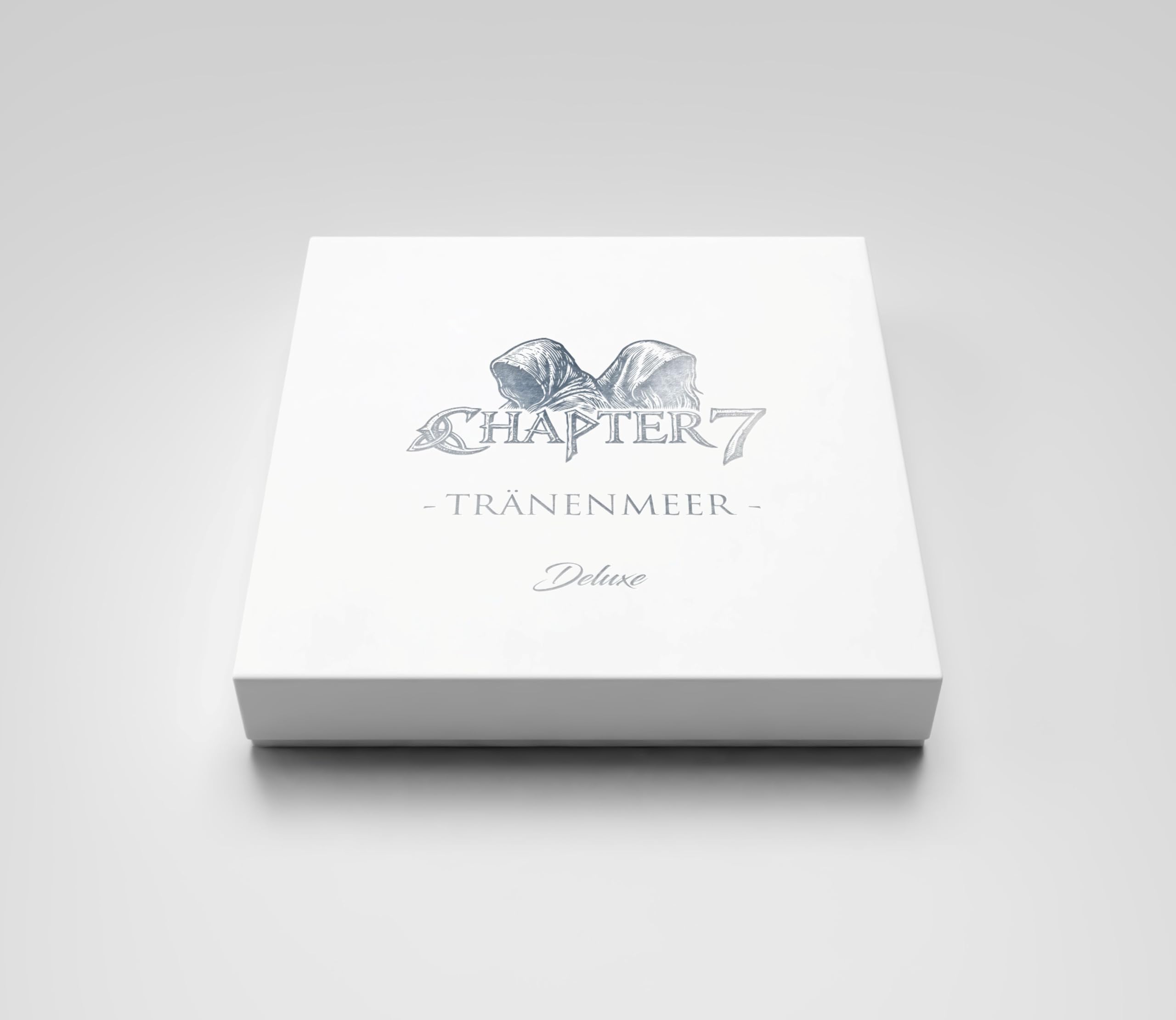 Tränenmeer (Ltd. Deluxe Fanbox inkl. signierter CD, White 7" Vinyl, Chapter 7 Kette mit Lederhalsband, Chapter 7 Schal)