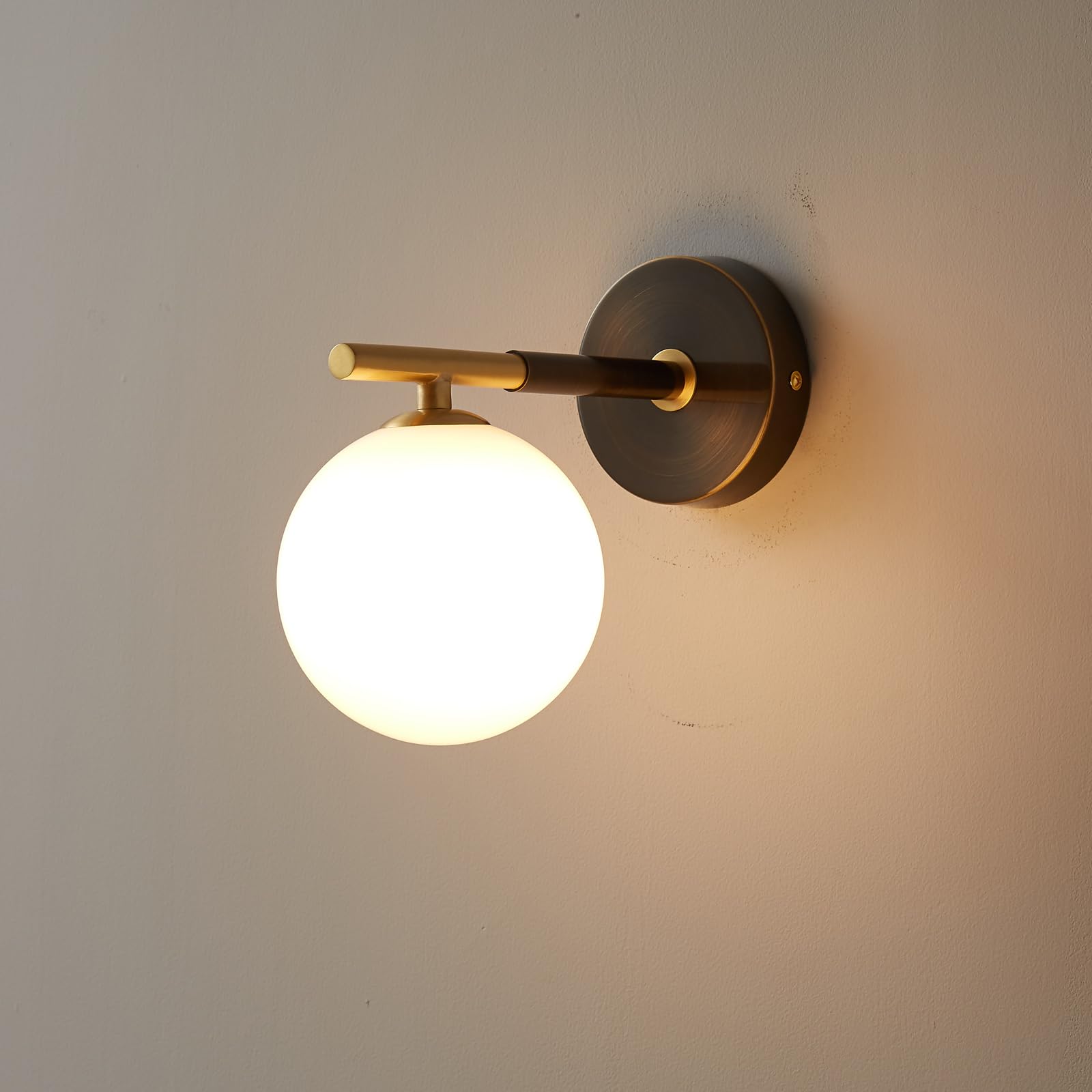 HUAYUSEDF Modern Luxury Wall sconces Brass American Household lamp Glass Spherical lampshade, Suitable for bedrooms, bathrooms, Dressing Tables, Reading Rooms, corridors (C 1 Light)(A 1 Light)