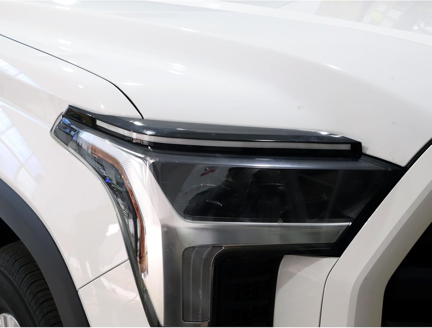 LED DRL with Amber Turn Signal Light Fit for 2022-2025 Toyota Tundra White Daytime Running Lights Fog Lights Indicator Lamp Front Bumper Head Lights Accessories
