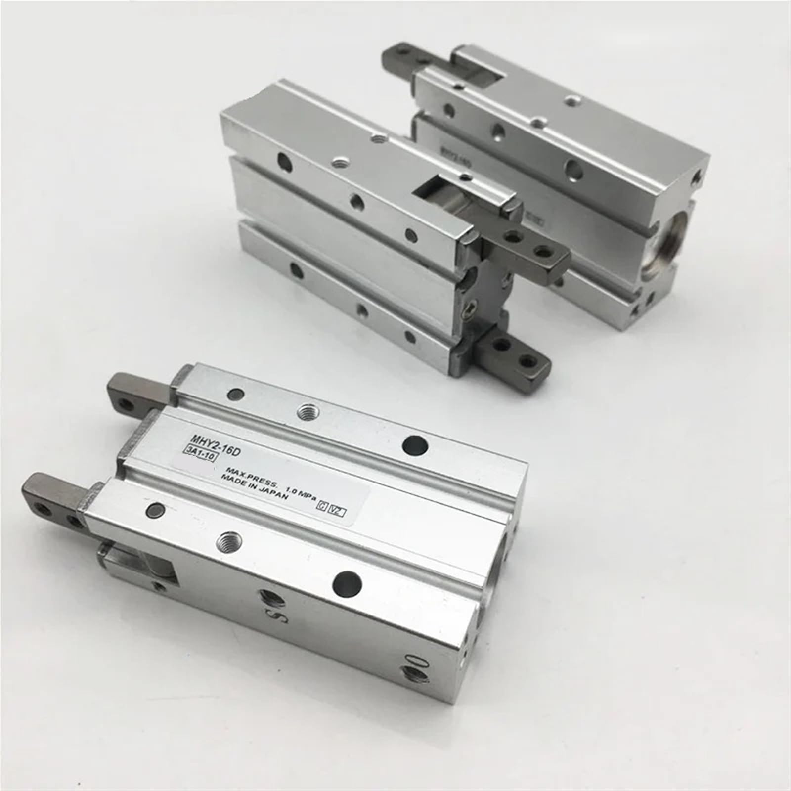 Pince pneumatique MHY2 10D cylindre de préhension angulaire D2