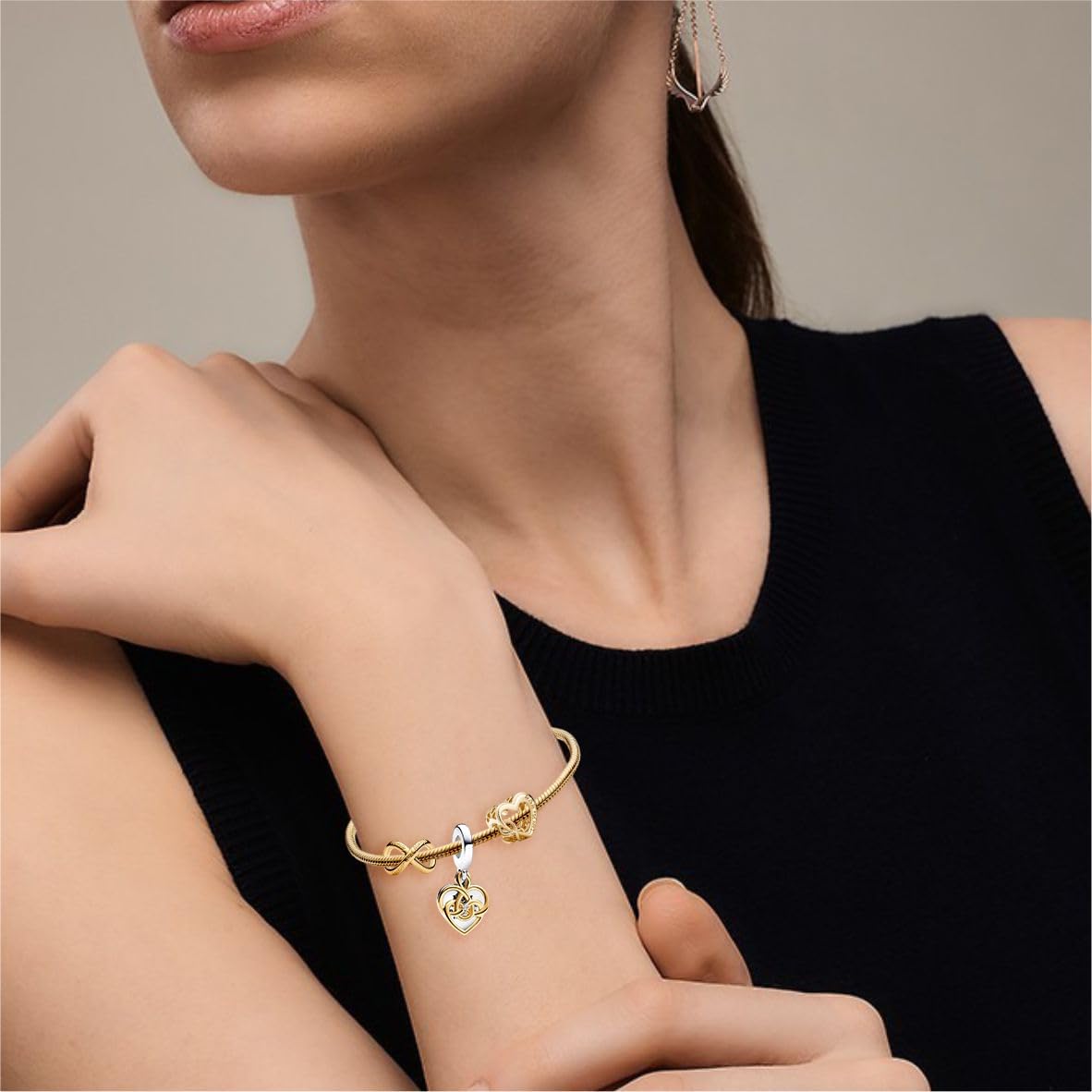 Mom Family Charms Bead for Bracelets and Necklaces Jewelry Charm for Women Valentine Mother's Day