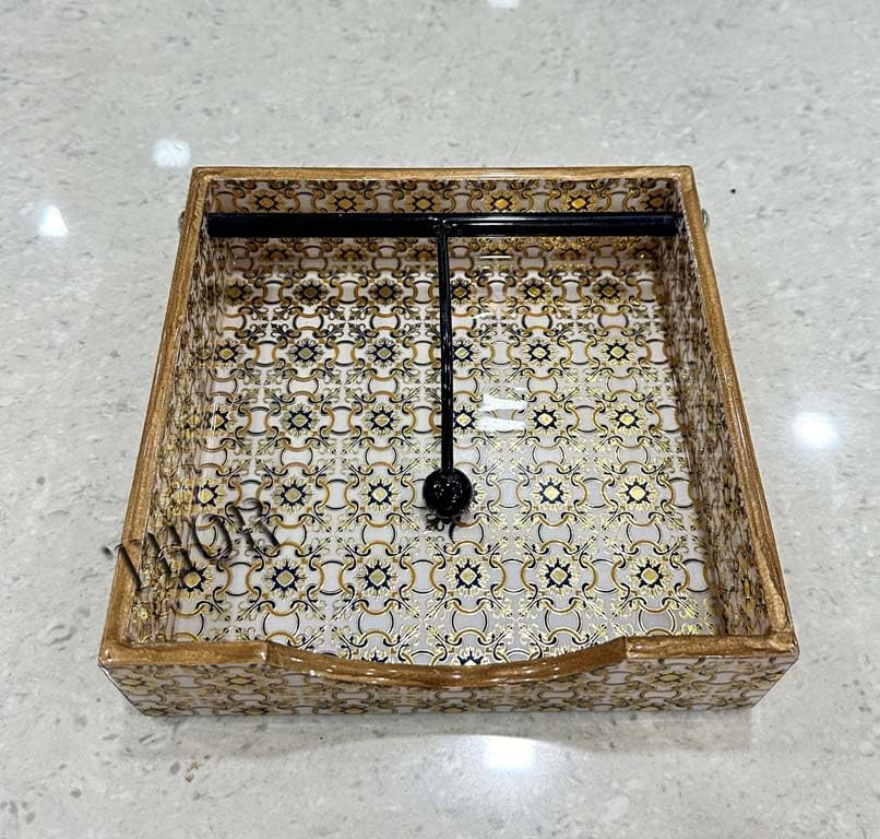 Tissue tray Beautiful Tissues Cube Flat Napkin Holder, Metal Kitchen Napkin Holder with Weighted Tension for Table Kitchen, Dining Room