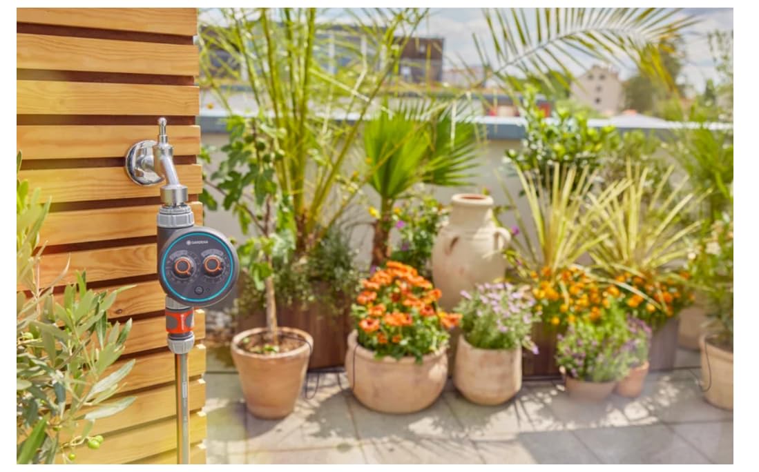 Gardena Water Control Easy Plus - Temporizador para riego de jardín, control automático con 69 programas, 0,8 – 10 bar, compatible con grifo G3/4 G1